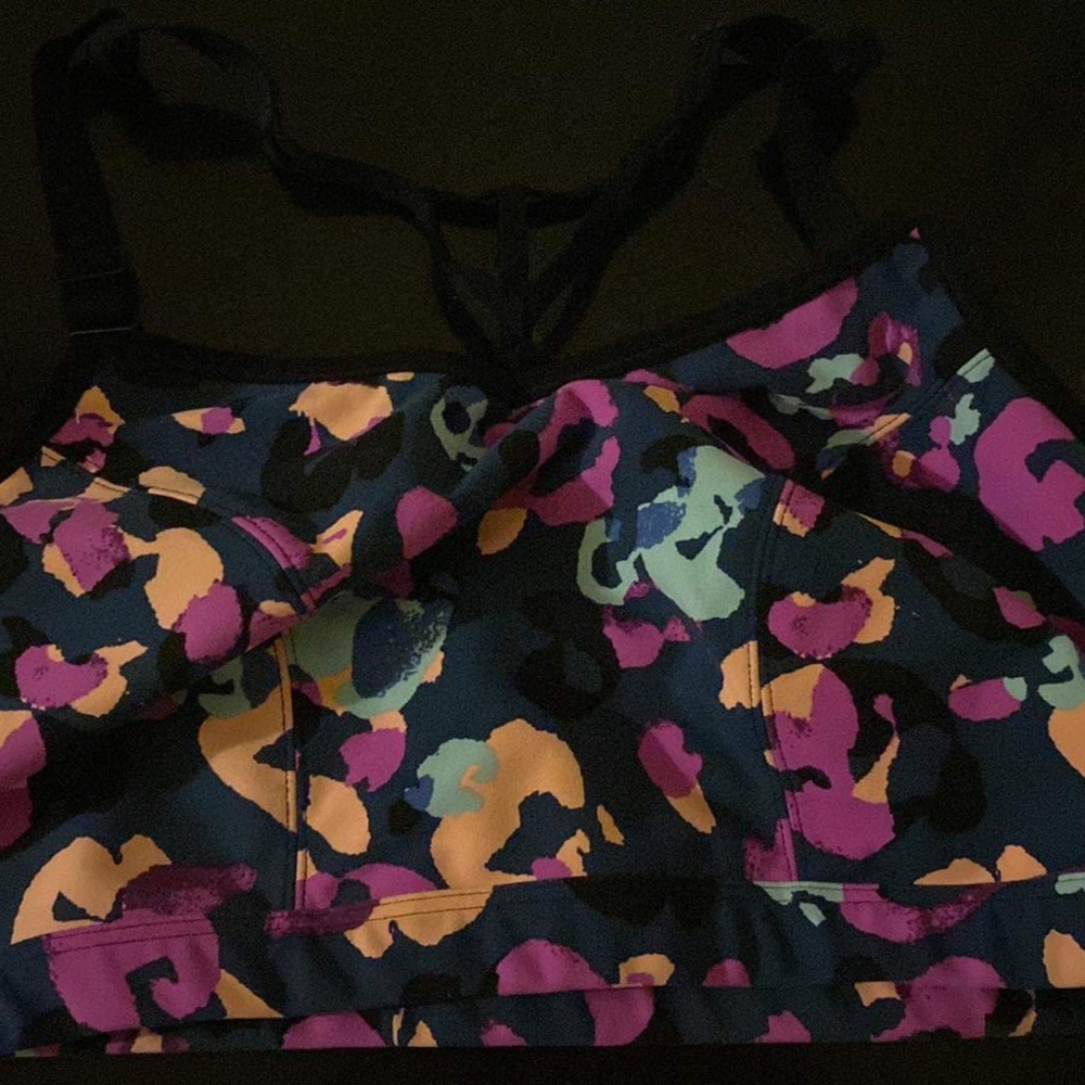 Livi active sports bra